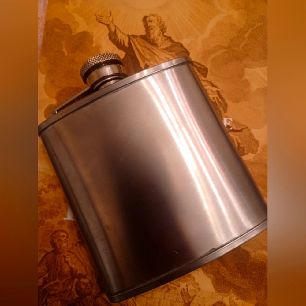 Liquor hip flask. For special occasions or casual day drinking.